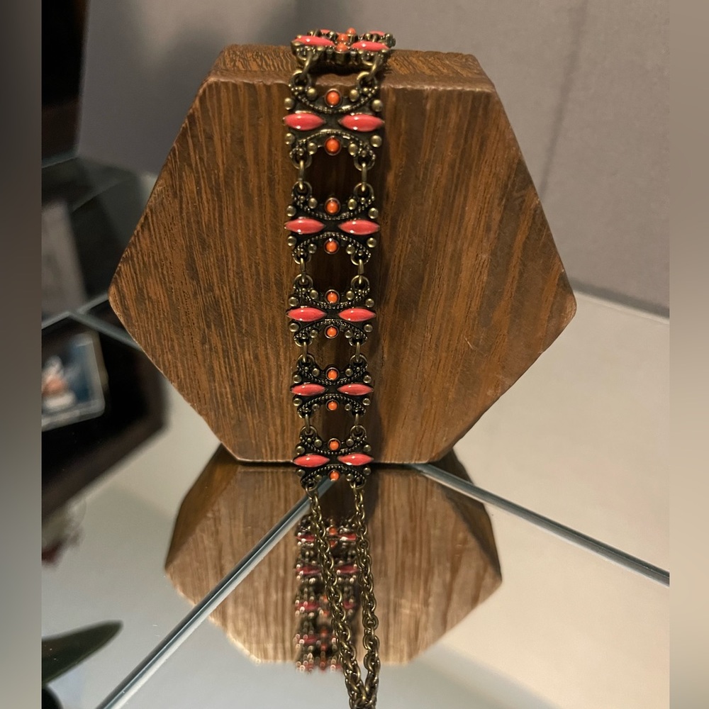 Coral/bronze choker